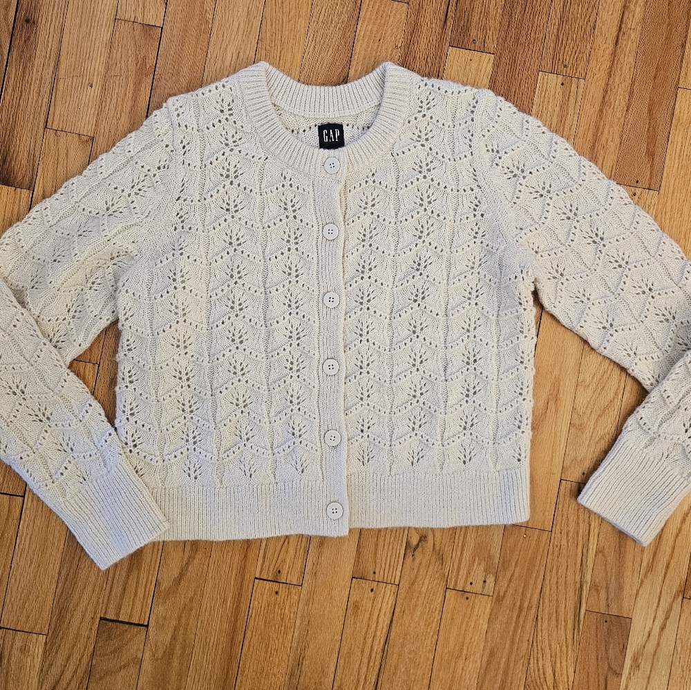 Gap women's Pointelle Sweater Cardigan
